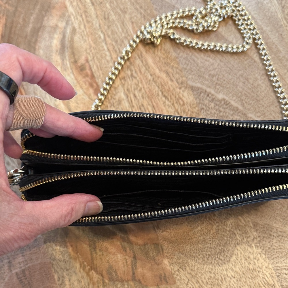 Kate Spade small Black crossbody with Gold Chain - Picture 7 of 7